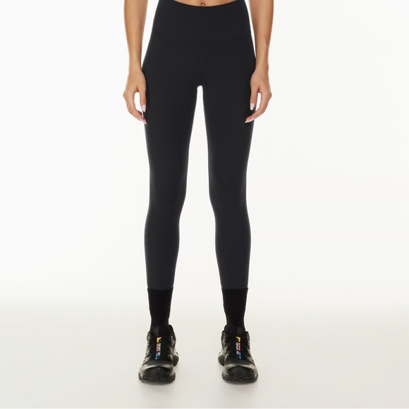 NWT - Aritzia TnAction TnaBUTTER™ Atmosphere Hi-Rise Legging Size Small - Black - Picture 8 of 8